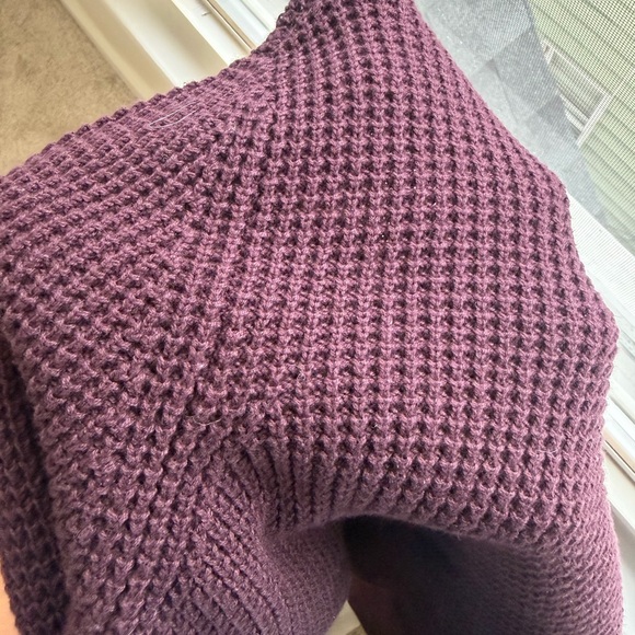 Express men Deep Purple Crew Neck Sweater - Picture 2 of 6